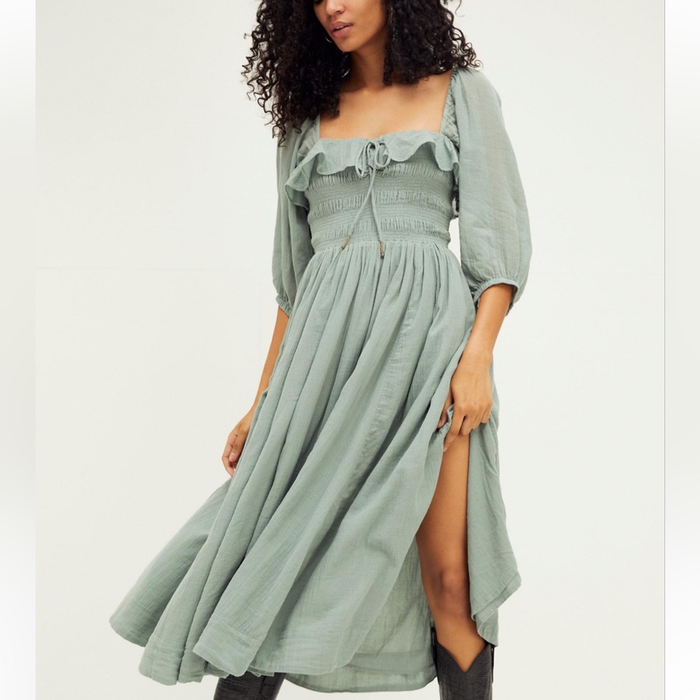 Good used condition in Free People oasis midi dress